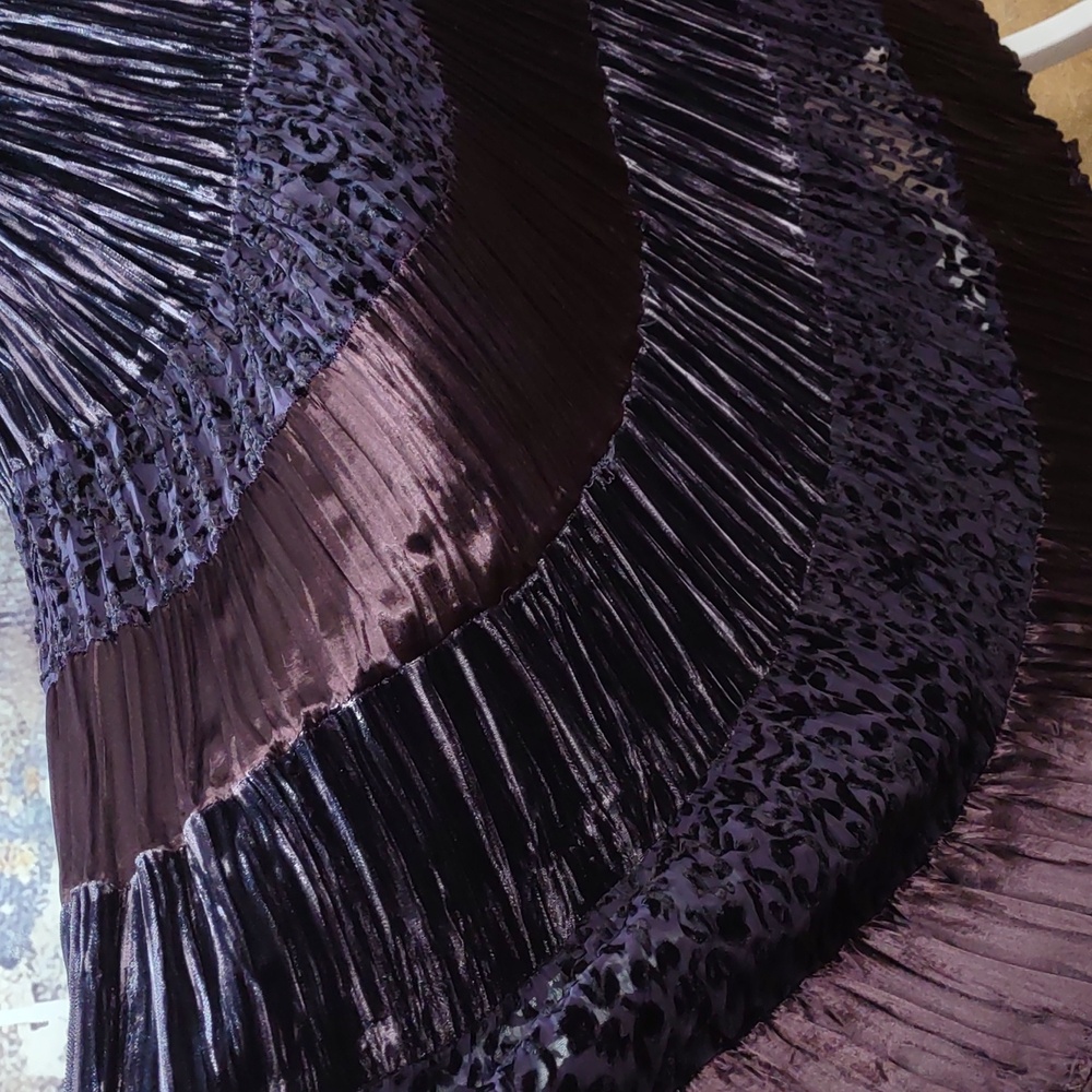 Lucia Lukken Tiered Broomstick Skirt - Picture 3 of 8